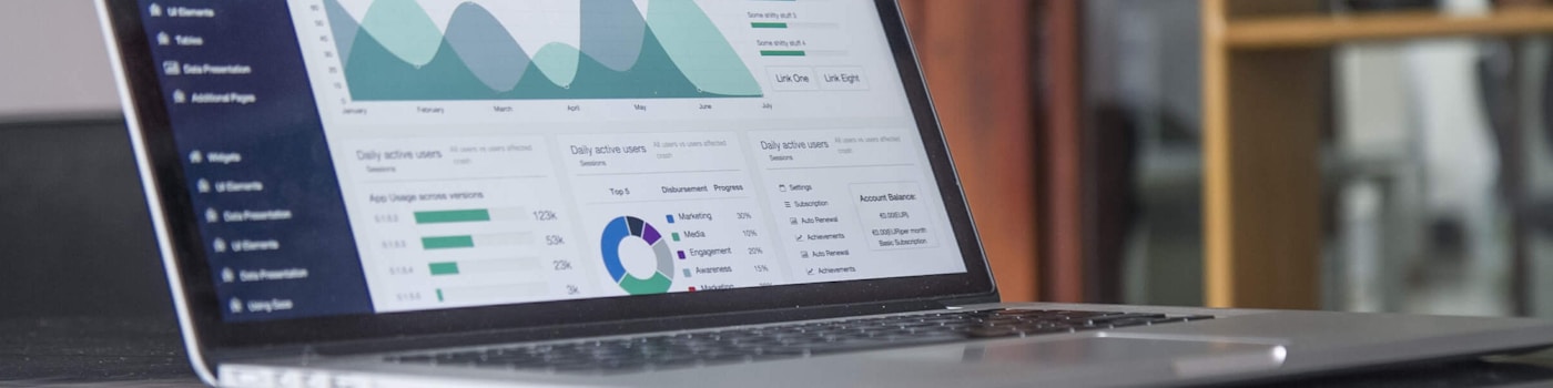 Dashboard analytique de suivi de projet et indicateurs de performance